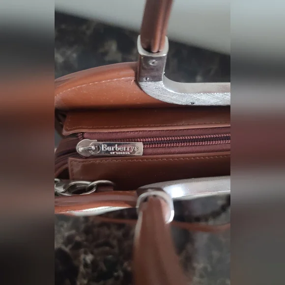 Handbag - Picture 2 of 8